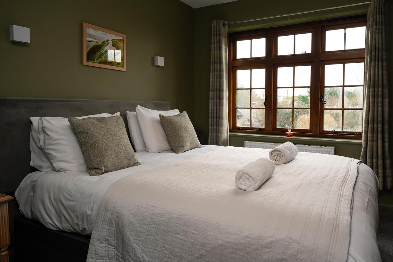 Tottington Manor Hotel Henfield Екстериор снимка